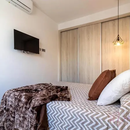 Vinos & Vinilos By H * Ayamonte